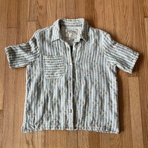 Ace & Jig wheeler shirt, white/gray stripes with gold accents (lark)